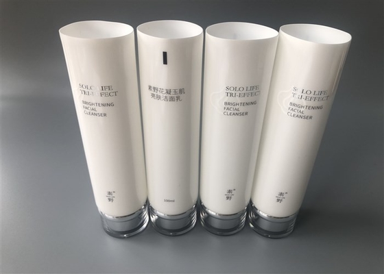 Silver Hot Stamping Cream Tube Packaging / 5 Layer Plastic Tube Bottles Foil Seal